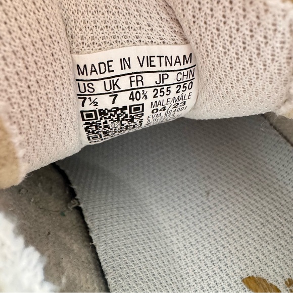 Adidas busenitz men’s sneaker 7 ½ - Picture 6 of 10